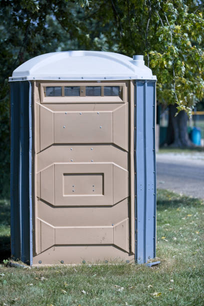 Best Luxury portable toilet rental  in Wonder Lake, IL